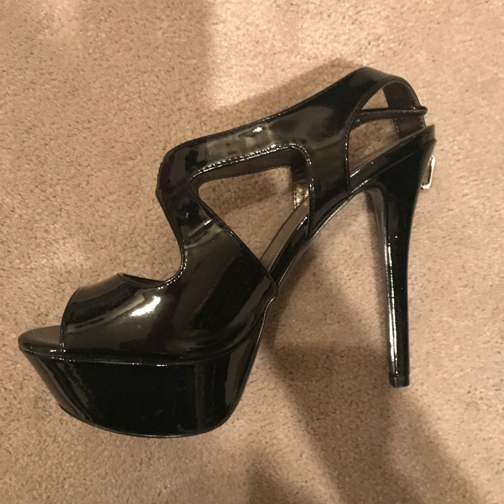 Carlos Santana pumps